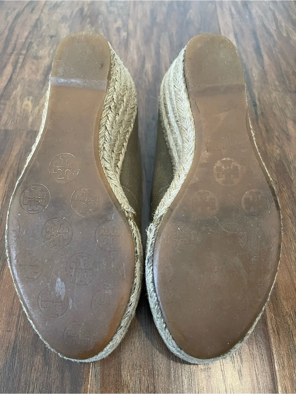 Tory Burch Fillipa Wedges Sz 7 Beige Canvas Fair Condition Espadrille Style